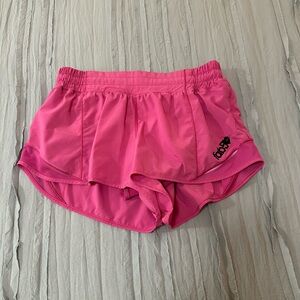 Lululemon Hotty Hot Low-Rise Lined Short 2.5 | Size 8